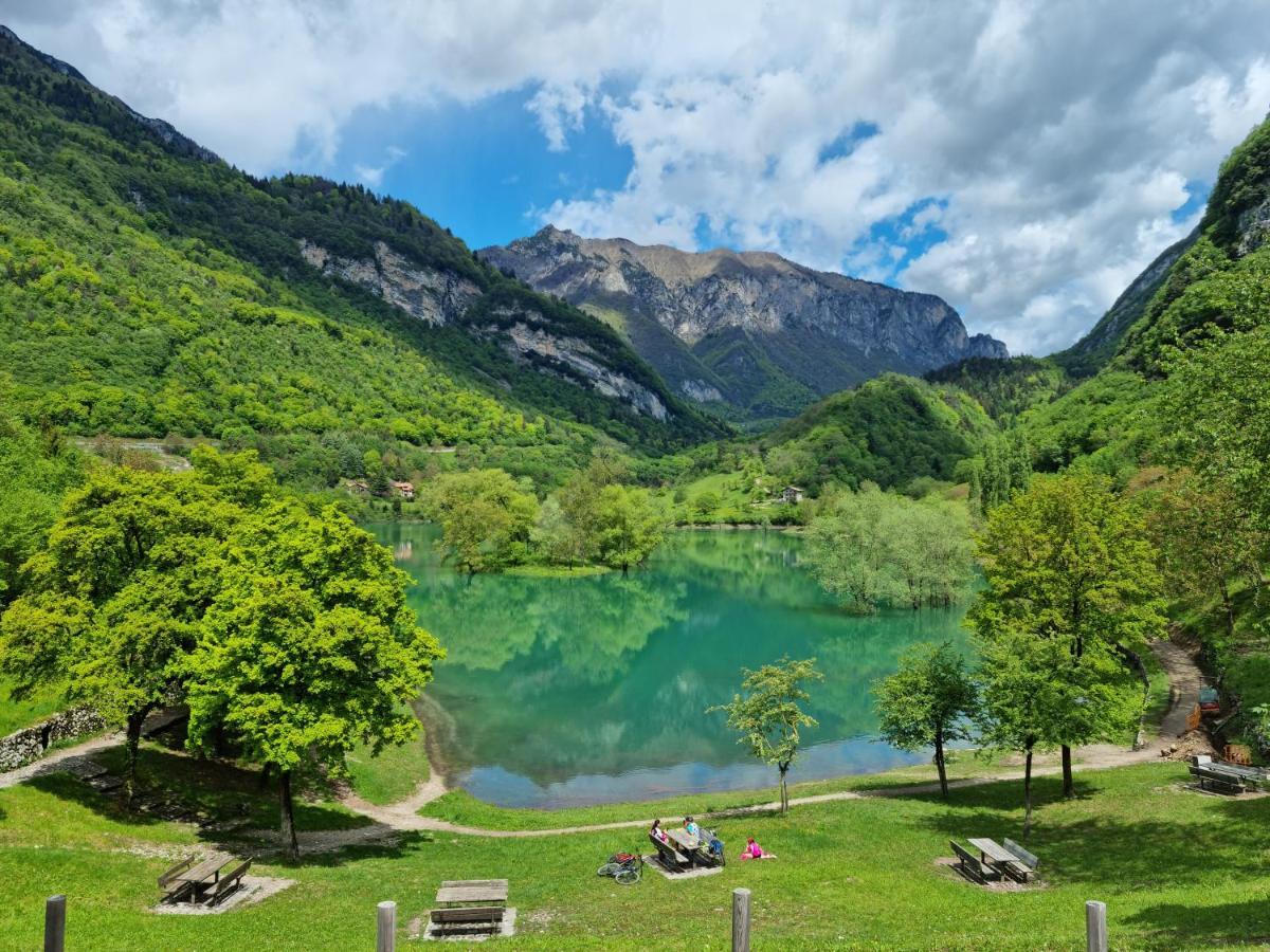 Tenno Appartamenti Garda Lake Ngoại thất bức ảnh